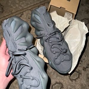 Yeezy 450 shoes size 11 stone teal